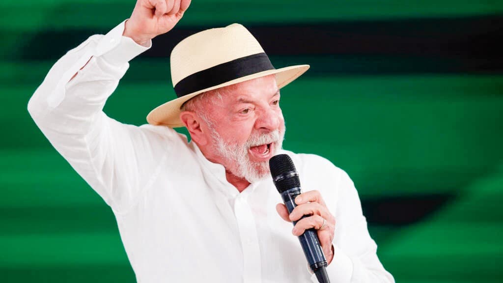 Lula asegura que no cederá ante presiones del extranjero sobre Brasil