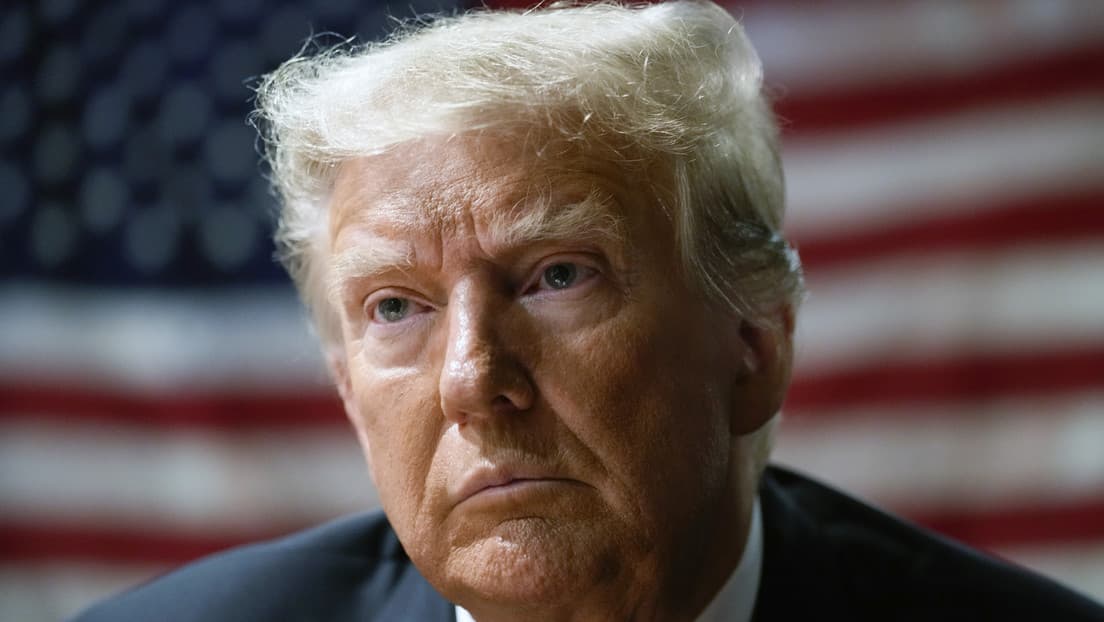 Trump fue notificado sobre una investigación criminal en su contra