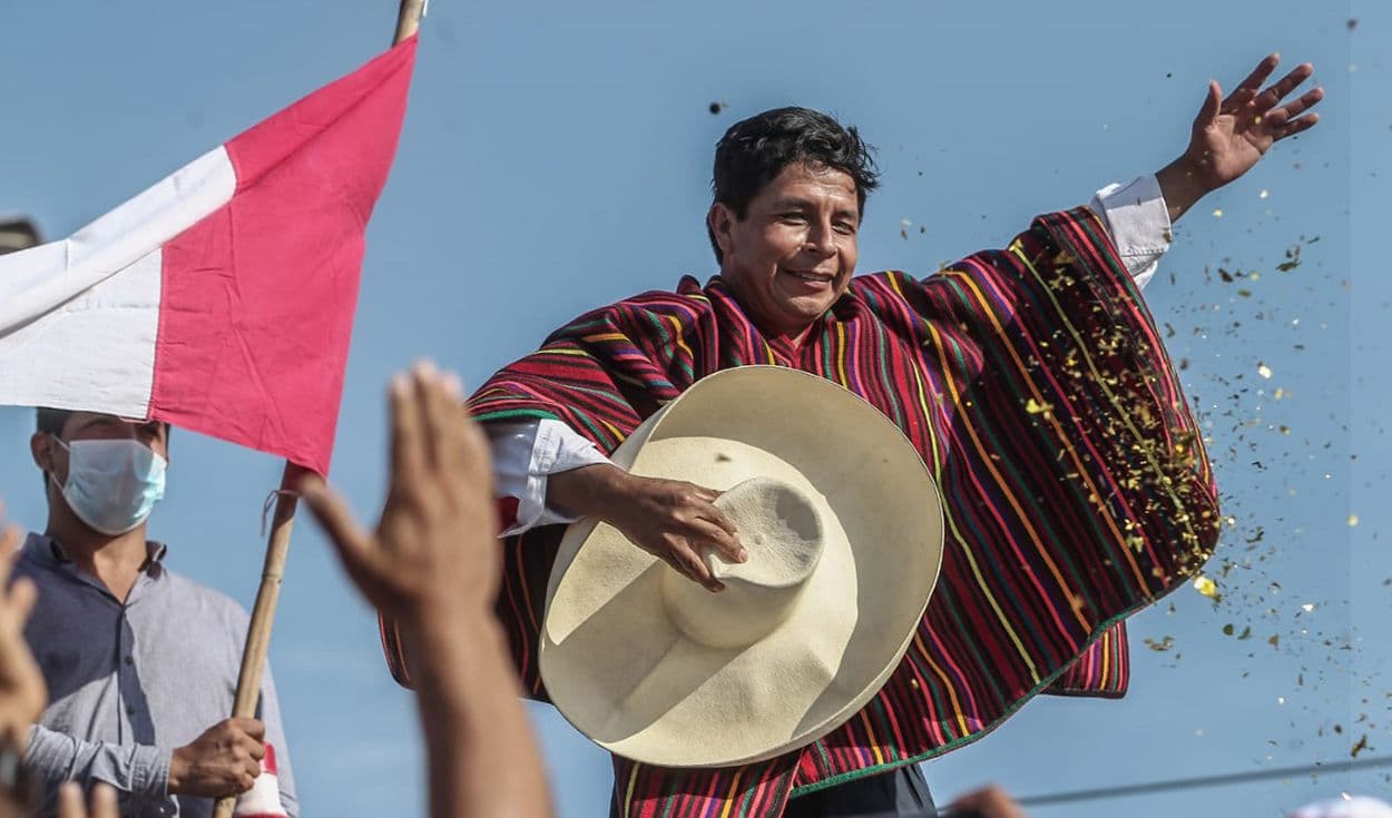 Pedro Castillo propone aumentar el comercio con el Ecuador