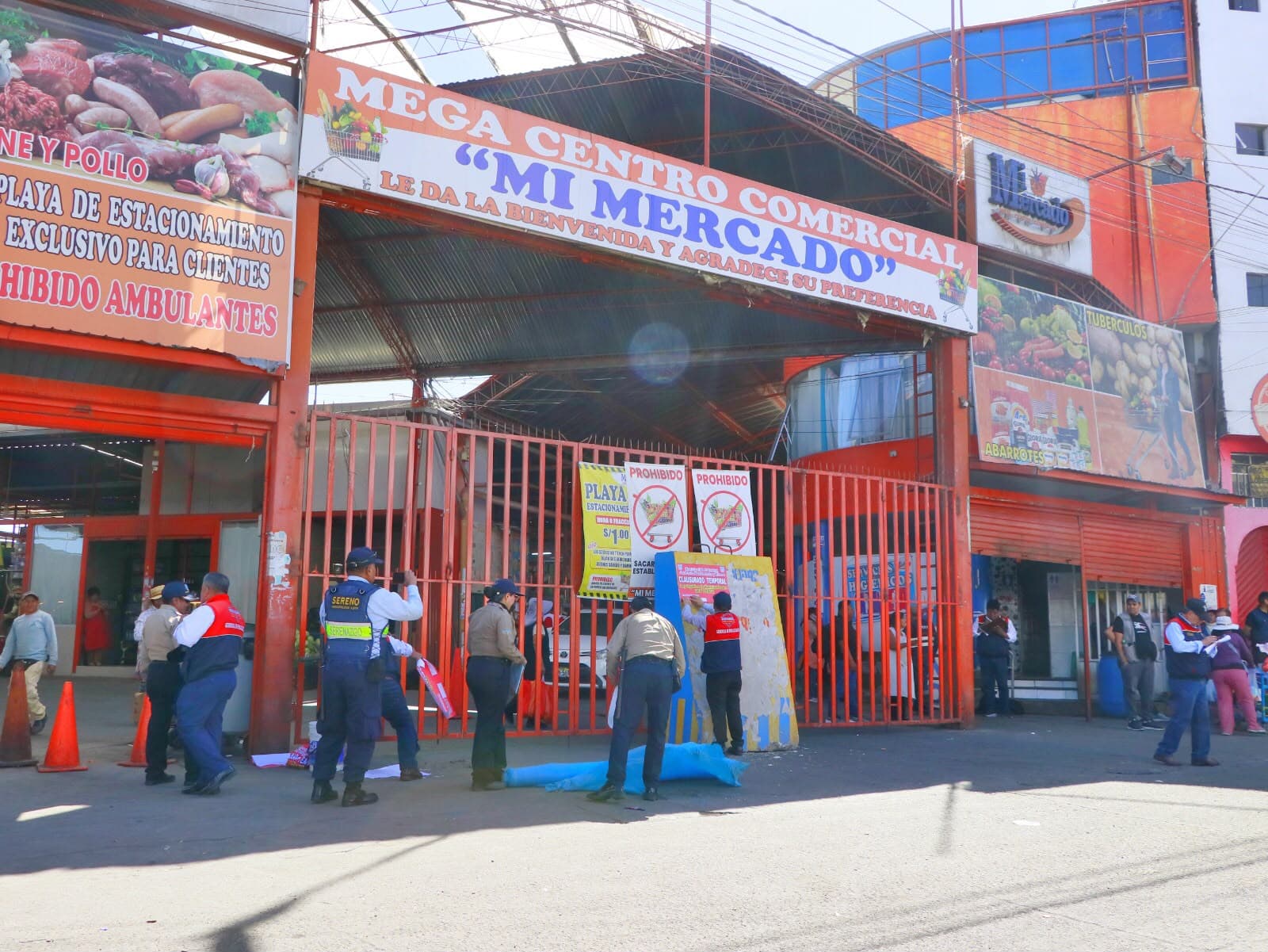 Clausuran dos mercados que no tenían autorización en el Avelino