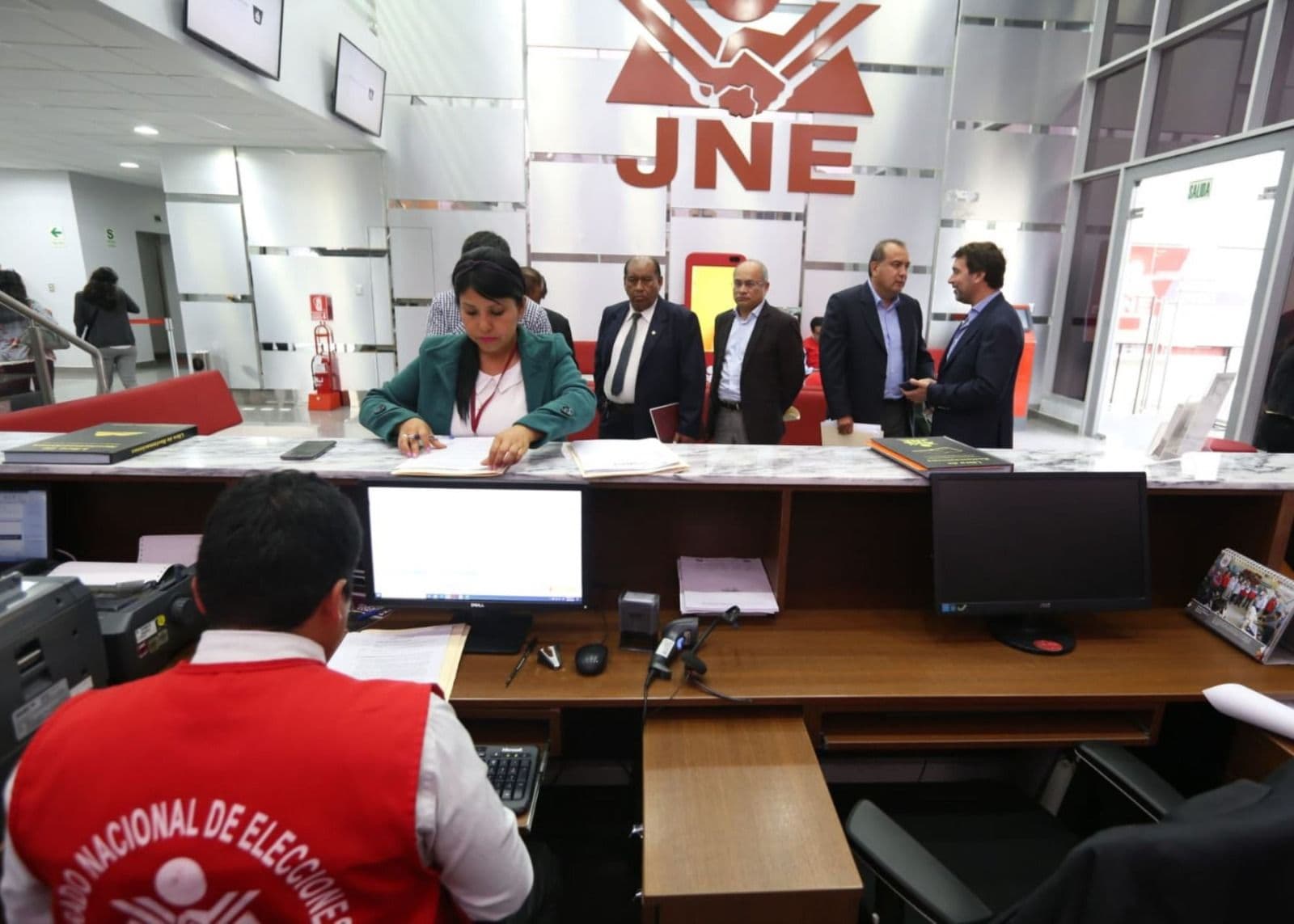 Aumentan a 40 los partidos políticos que competirán en comicios del 2026