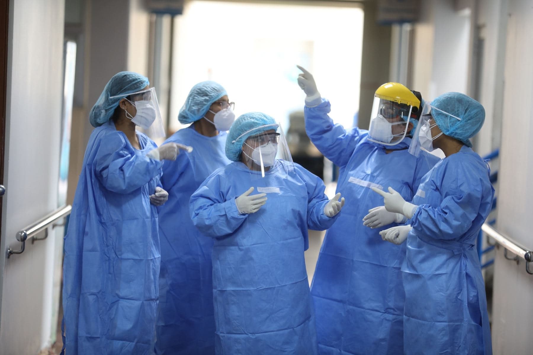 Personal médico puede trabajar en dos entidades públicas