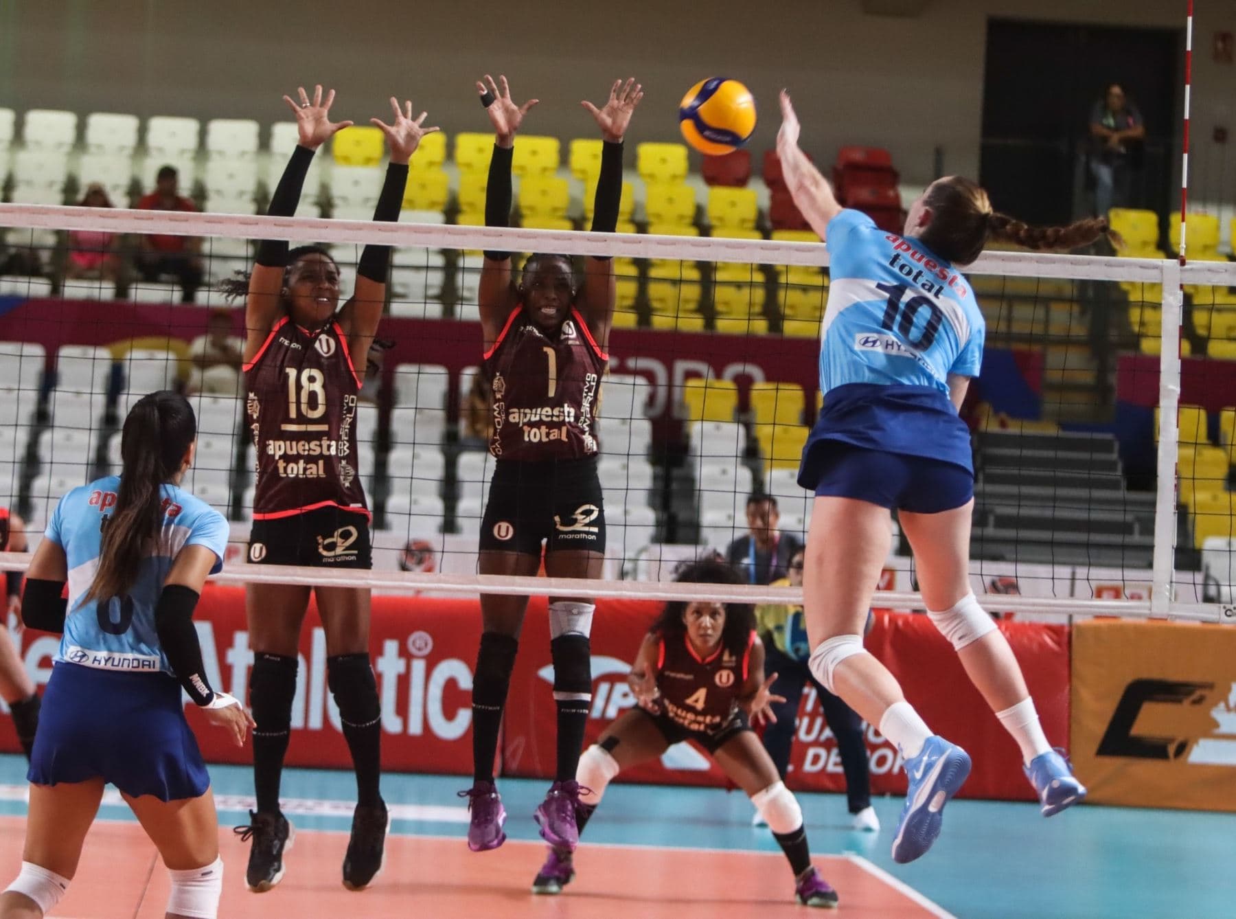 Liga Peruana de Vóley define a clasificados a cuartos de final