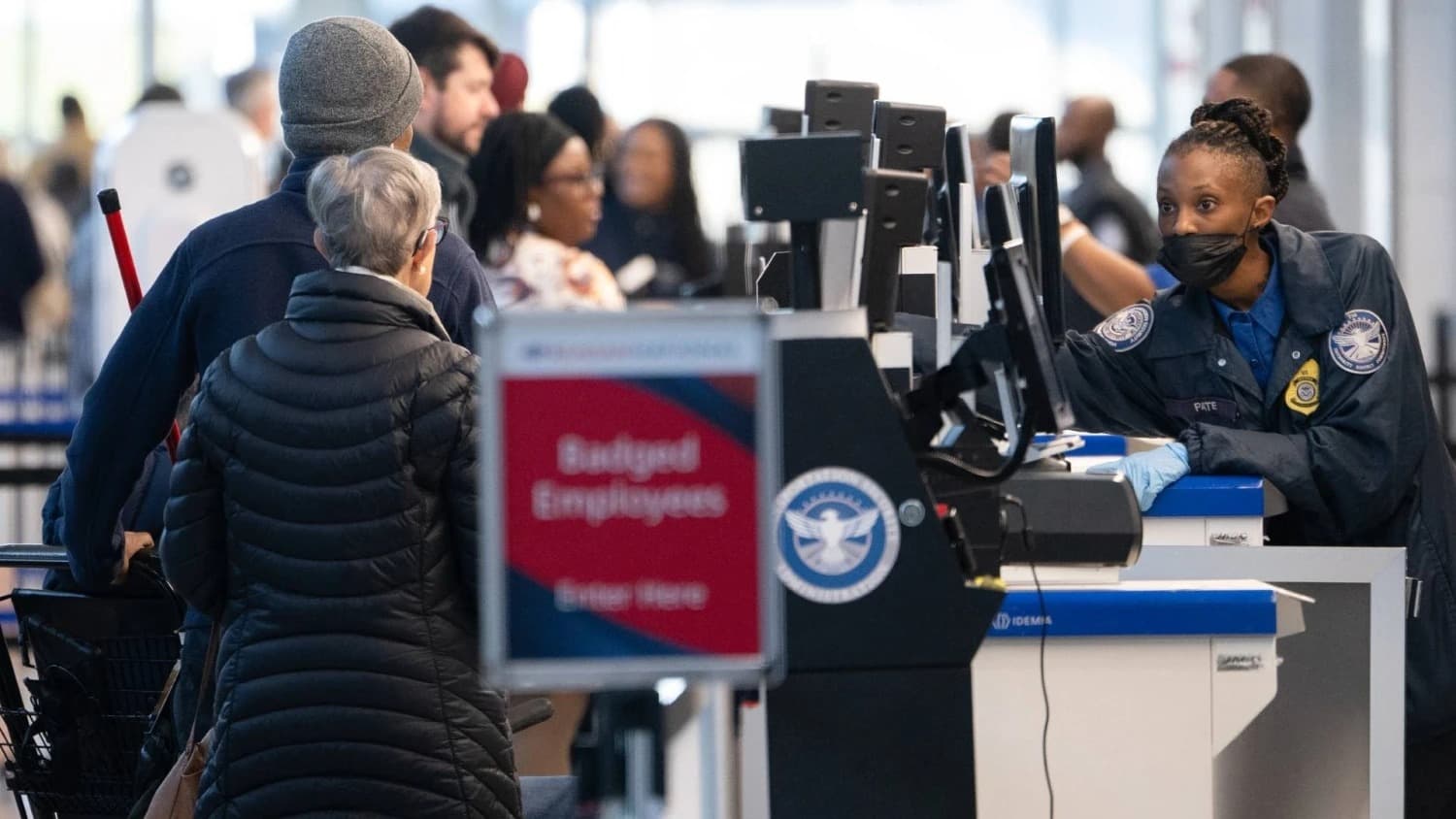Estados Unidos revocará visas a extranjeros que pidieron asilo