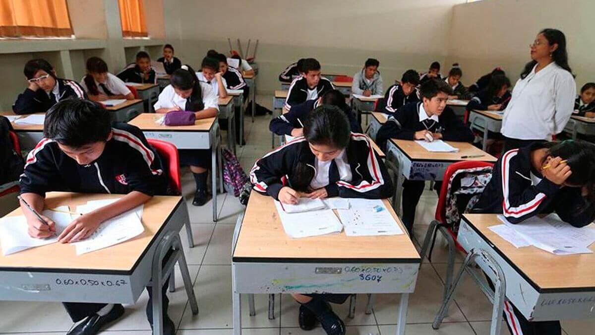 Evalúan adelantar cierre del año escolar para el 11 de diciembre