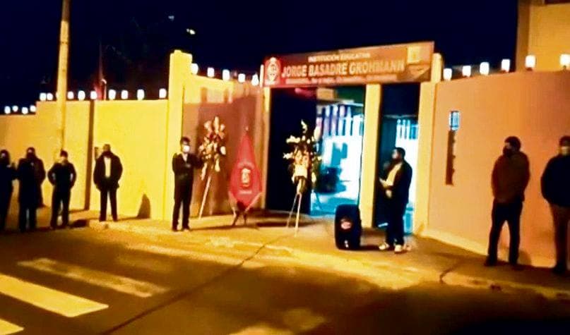 Arequipa: festejan aniversario de colegio ignorando la pandemia