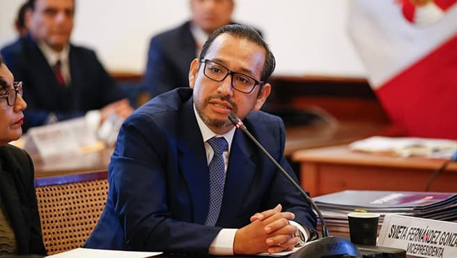 Minsa reorganizará el PRONIS para acelerar obras de hospitales