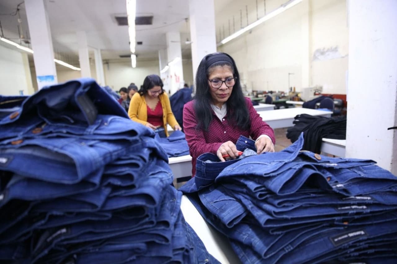 Empleo formal en mujeres aumentó 11,3% respecto del 2021