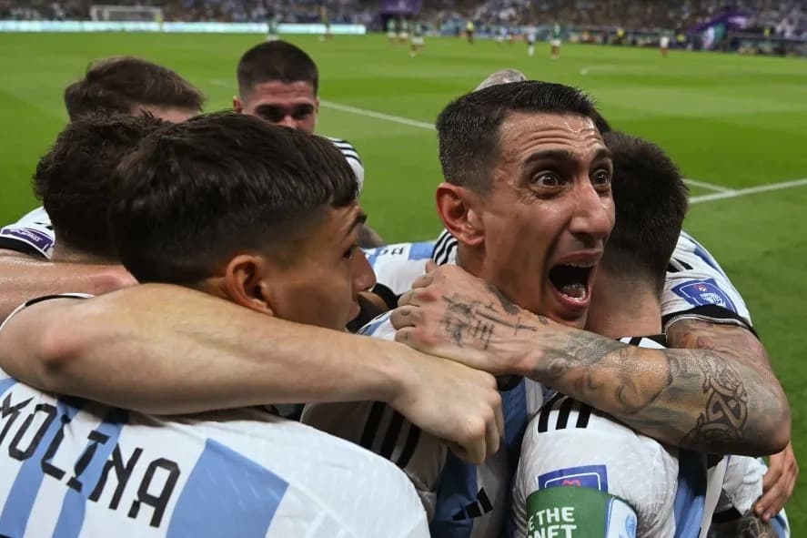 Argentina gana 2 a 0 contra México