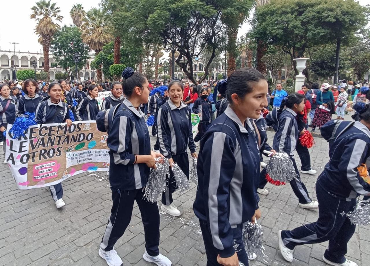 40 colegios de Ugel Sur harán clases en aulas prefabricadas