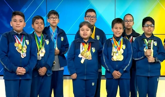 17 escolares de primaria ingresan a la universidad en Lima