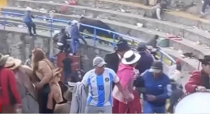 Toro dejó nueve heridos al escapar del ruedo en Cusco