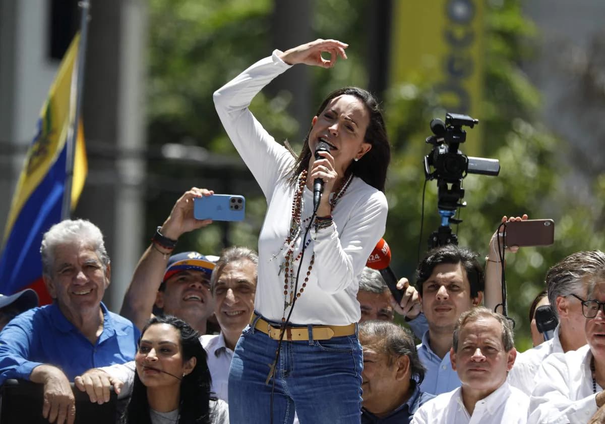 Machado toma responsabilidad por la publicación de las actas