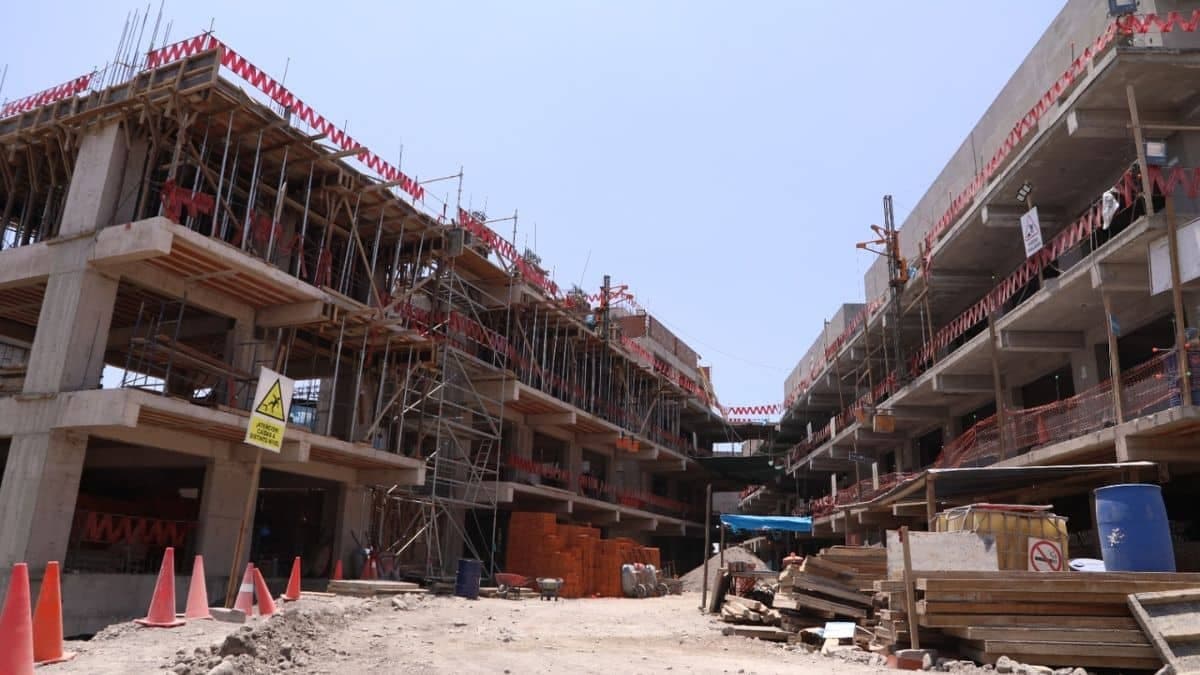 Denuncian mala construcción del colegio Luis H. Bouroncle