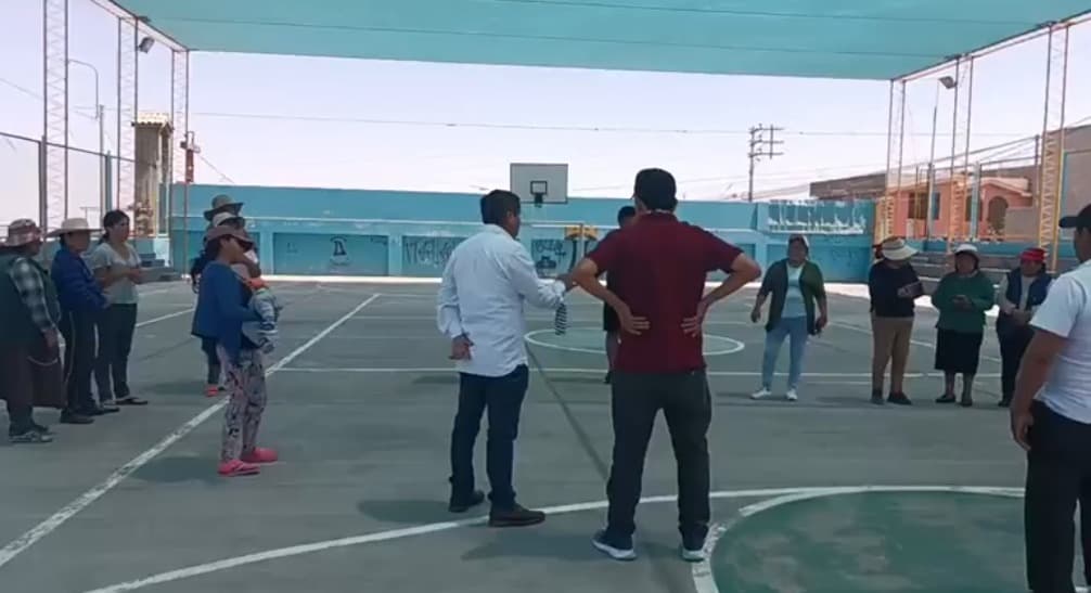Vecinos capturan a adolescente que asaltaba con arma blanca