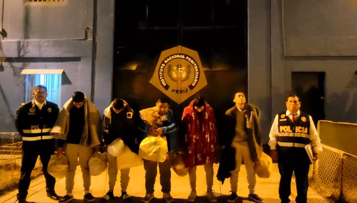 Envían a prisión a investigados por robo de camionetas