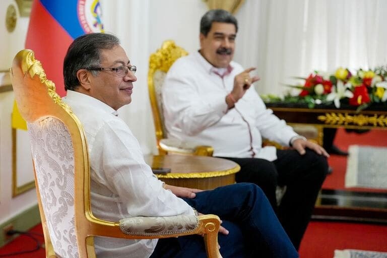 Gustavo Petro no asistirá a la investidura de Maduro