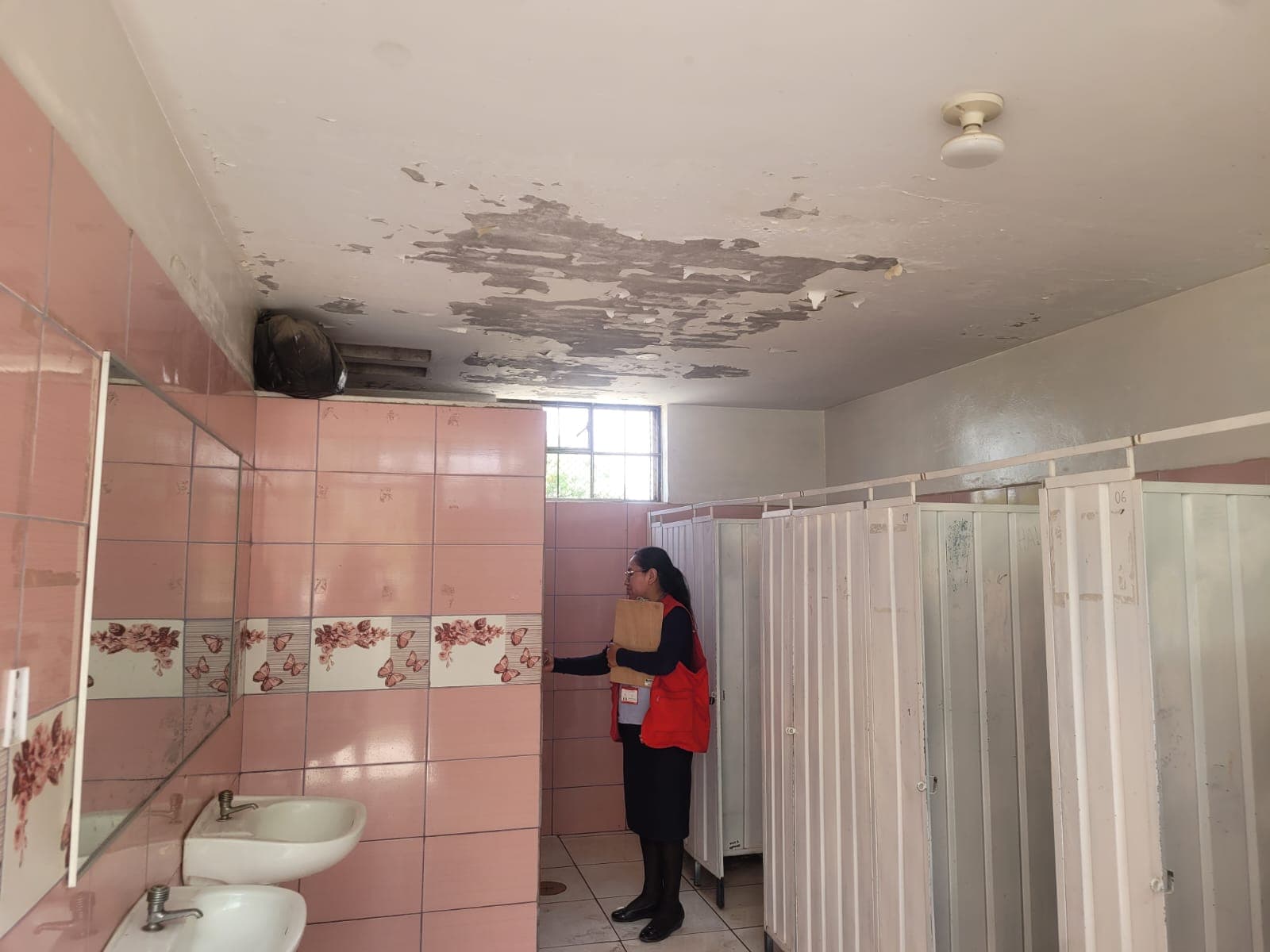 Más de 30 colegios presentan deficiencias en infraestructura