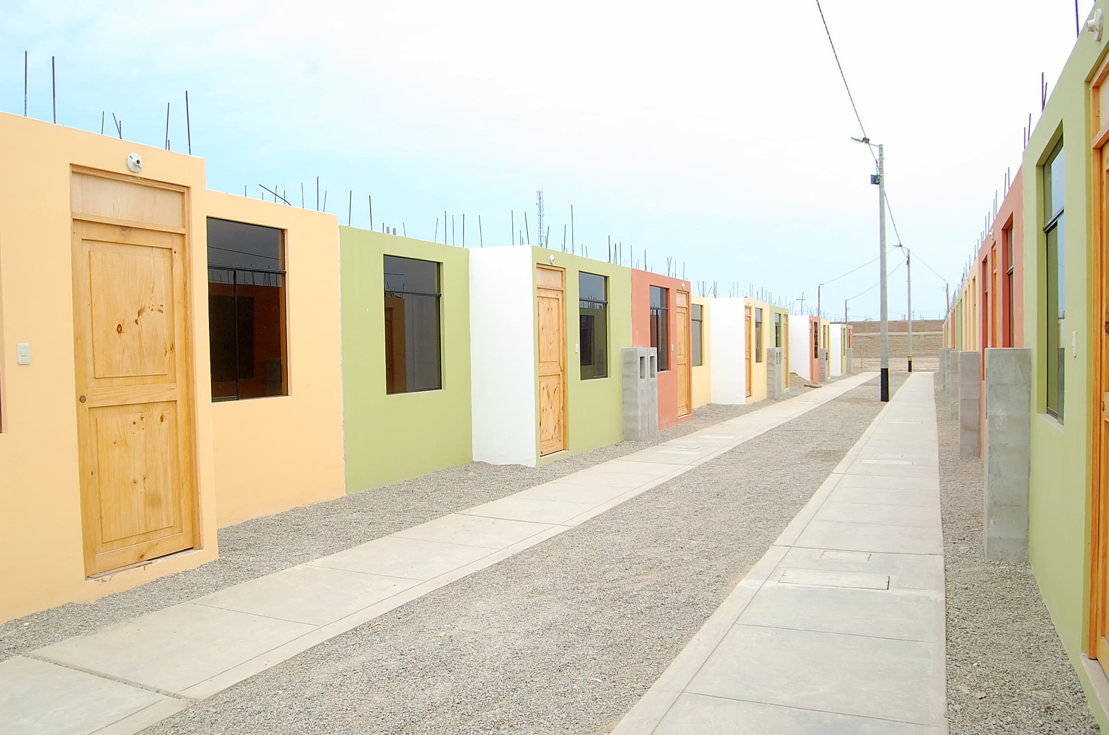Aprueban construcción de mil viviendas sociales en Majes