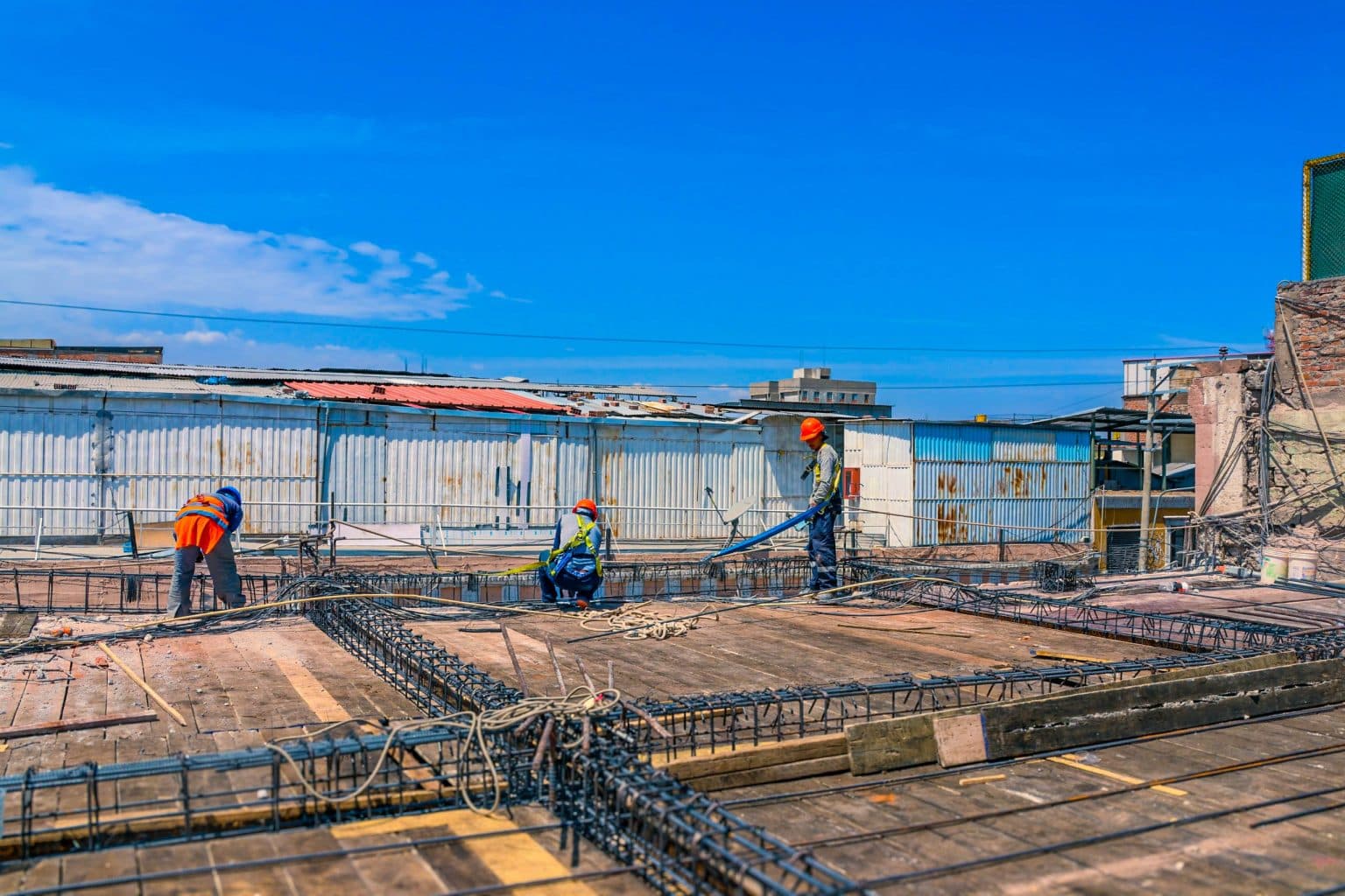 Comerciantes denuncian retrasos en obras del mercado San Camilo