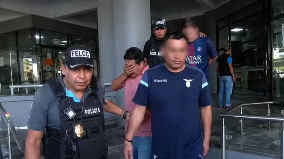 Envían a prisión a sospechosos de reclutar bolivianos para la guerra